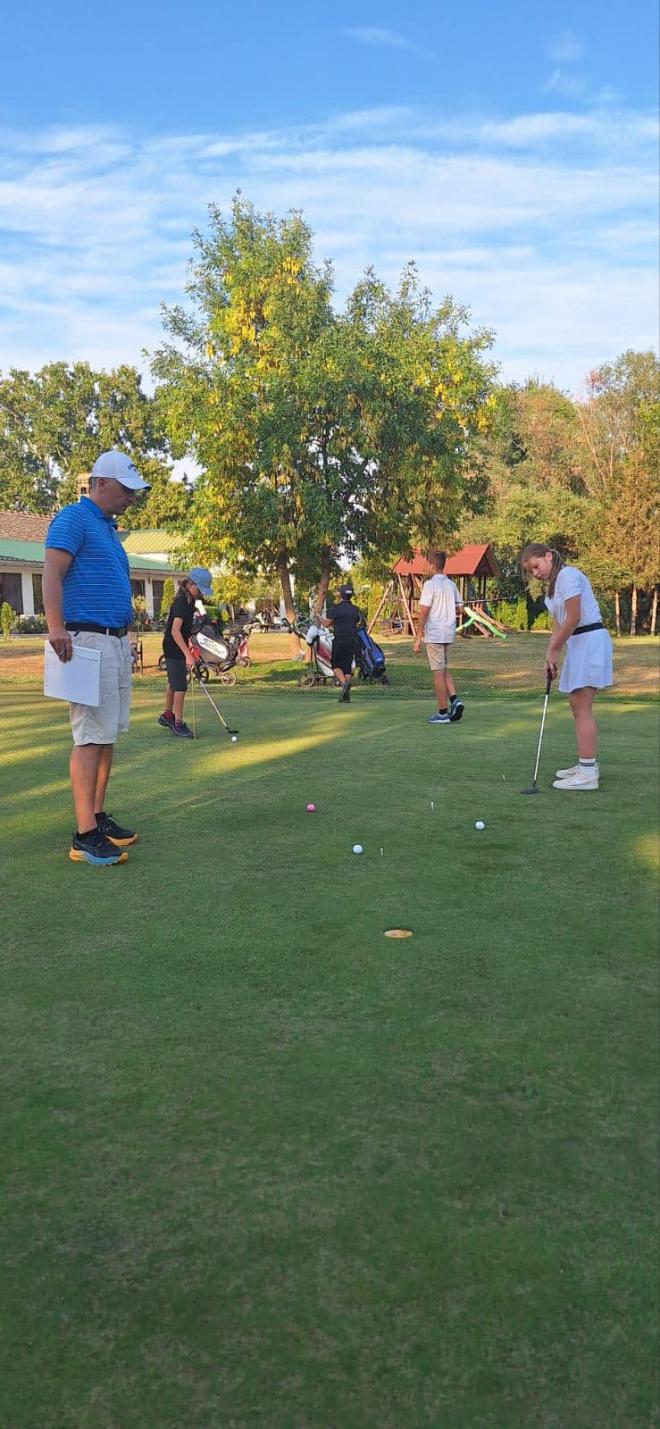 JUNIORSKI GOLF KAMP, GOLF KLUB CENTAR